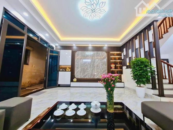 💥BÁN NHÀ SIÊU PHẨM KIM MÃ - NHÀ ĐẸP Ở NGAY - TẶNG FULL NỘI THẤT -42m2 - 8.95 tỉ