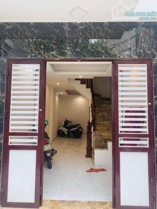 Ô TÔ TRÁNH KINH DOANH 10M - THOÁNG TRƯỚC SAU - 9 PHÒNG FULL NỘI THẤT - CHỉ 8 TỶ