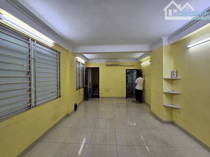 Bán nhà Nam Từ Liêm 50m² MT 4m 6 tầng lô góc ô tô tránh KD sầm uất Giá: 19,8 tỷ
