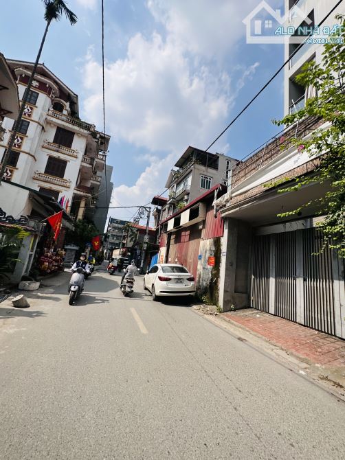 Cổ Nhuế nhà 60m,2ô tô tránh ,kinh doanh đỉnh