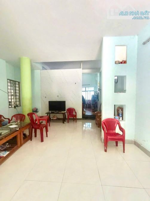 🍀3 TẦNG 2 MẶT TIỀN TRƯỚC SAU_NGUYỄN VĂN HUYÊN, SÁT TRỤC THĂNG LONG_61M2 CHỈ 4.5 TỶ