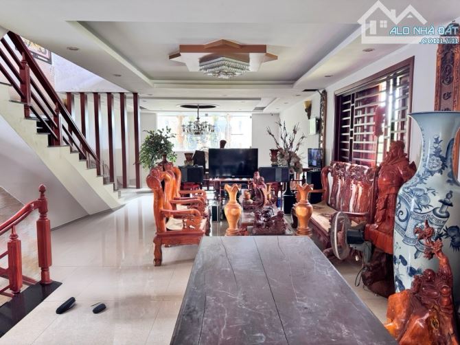 💥 BIỆT THỰ GỖ QUÝ LÔ GÓC 2 MẶT TIỀN KHÁNH AN – 172M² – CHỈ 9,6 TỶ 💥