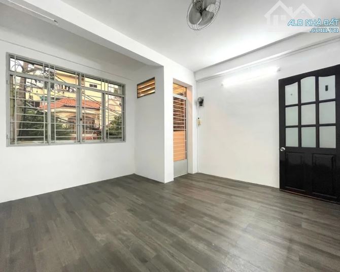 MẶT TIỀN KINH DOANH TRẦN HỮU TRANG, PHÚ NHUẬN – 60.5M² (4.6X14M), 5PN - CHỈ 13.5 TỶ TL!
