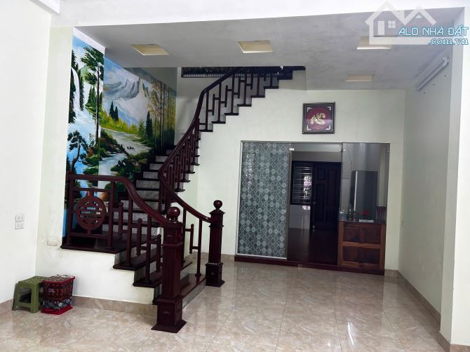 BÁN CĂN HUD A view vườn hoa - Giá Rẻ