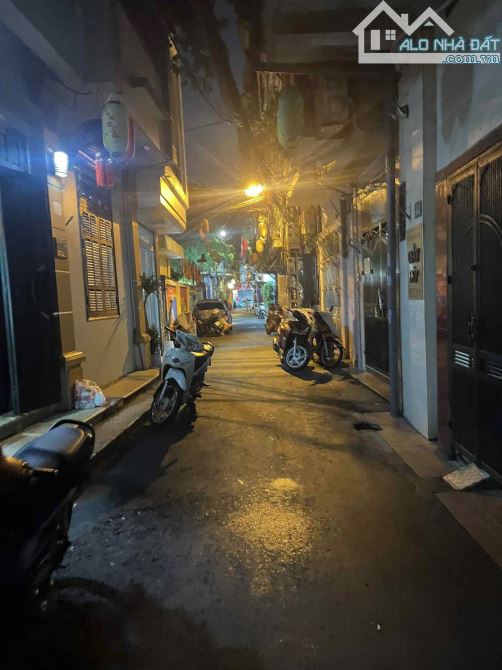 Ngô Sỹ Liên Đống Đa khu VIP hiếm nhà bán 42m chỉ 8 tỷ