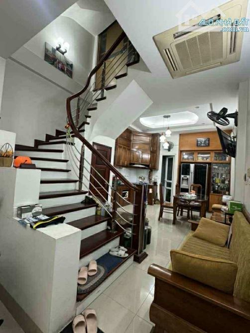 BÁN NHÀ TỐ HỮU – Ô TÔ TRÁNH – KINH DANH 58M² – 5TẦNG – 17 TỶ