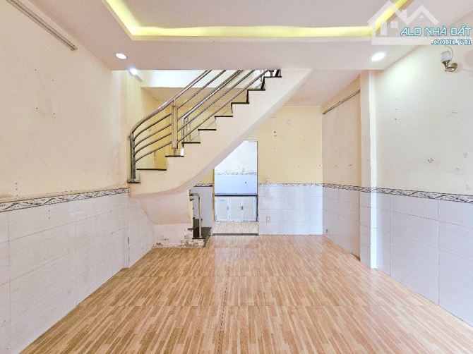 Bán nhà đẹp 2 tầng, 4x7m, Nguyễn Văn Công, P3, Gò Vấp, SHR, 3.85tỷ