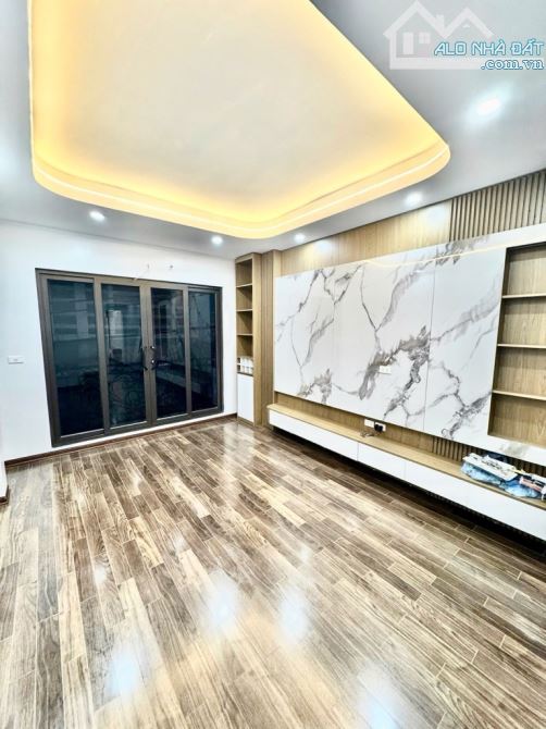 TRUNG TÂM CẦU GIẤY – ÔTÔ - KINH DOANH – 46M² – 6 TẦNG – 15.8 TỶ (2ĐCG1520143)