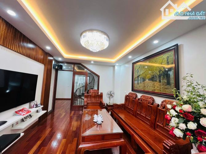 BÁN GẤP NHÀ NGHĨA TÂN, PHÂN LÔ, VỈA HÈ ÔTÔ TRÁNH, KINH DOANH ĐẮC ĐỊA, 58M² GIÁ 18 TỶ
