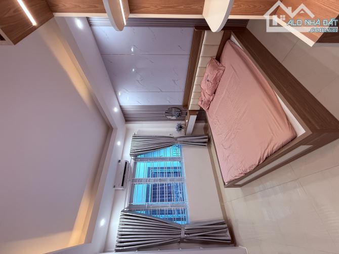 CHỈ 9 TỶ ĐÌNH THÔN CÓ NGAY 35m2 X 5 TẦNG  - DÂN XÂY NHÀ MỚI - LÔ GÓC - Ô TÔ - KINH DOANH