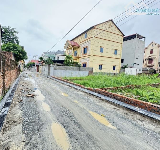 Rẻ nhất , Nguyên khê , Phúc Thịnh , Đông Anh 100m2 , ô tô 7 chỗ giá tốt 6.5 tỷ