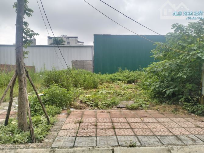 Bán đất TĐC ngọc thụy long biên vỉa hè rộng đường trước nhà ôtô tránh khách ở kết hợp kính