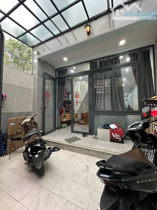 GẤP BÁN NHÀ 2 TẦNG 105M² CHỦ 8 Đ THƯƠNG LƯỢNG