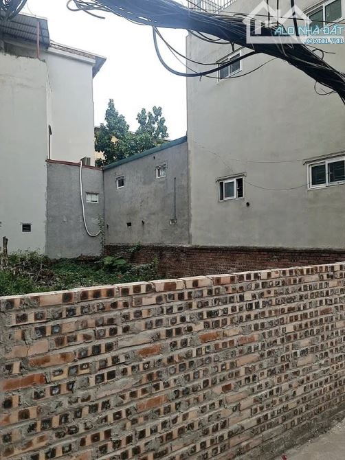 Bán đất tại Phố Xuân La, 80m2, Mặt tiền 6.5m chỉ 12.6 tỷ, Ngõ rộng 3.5m, cách ô tô tránh 3