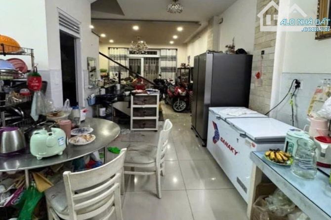 Bán nhà hẻm xe hơi, Đỗ Thừa Luông, Tân Phú, 50.6 m² (4.4m x 12m) - Giá 7.5 tỷ TL