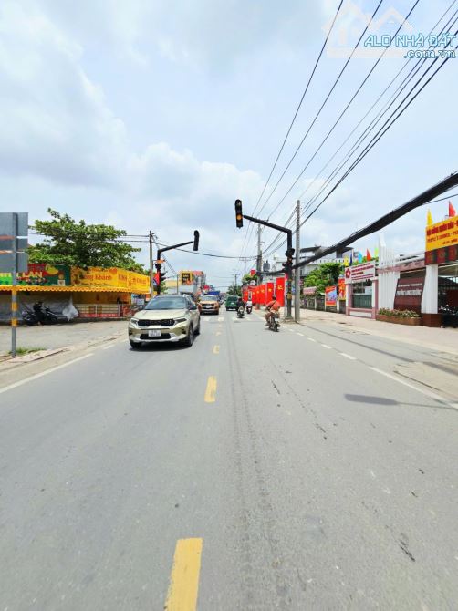 MẶT TIỀN NGUYỄN DUY TRINH - PHÚ HỮU - QUẬN 9 - NHÀ 2 TẦNG - 95M2
