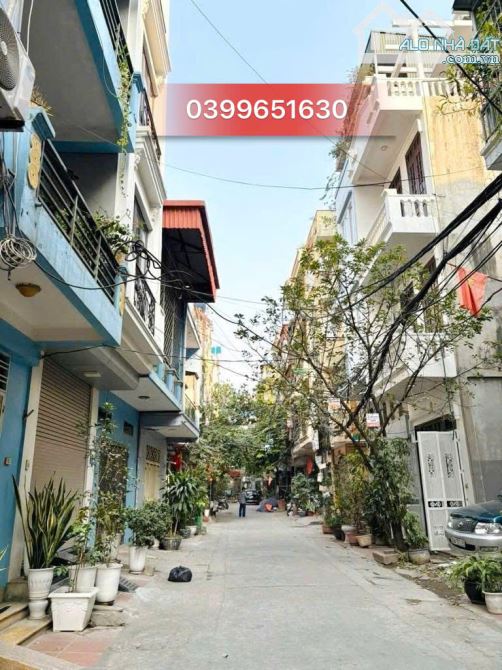 TRUNG TÂM HOÀNG MAI- NHÀ ĐẸP Ở NGAY - TẶNG FULL NỘI THẤT - KHU DÂN TRÍ CAO