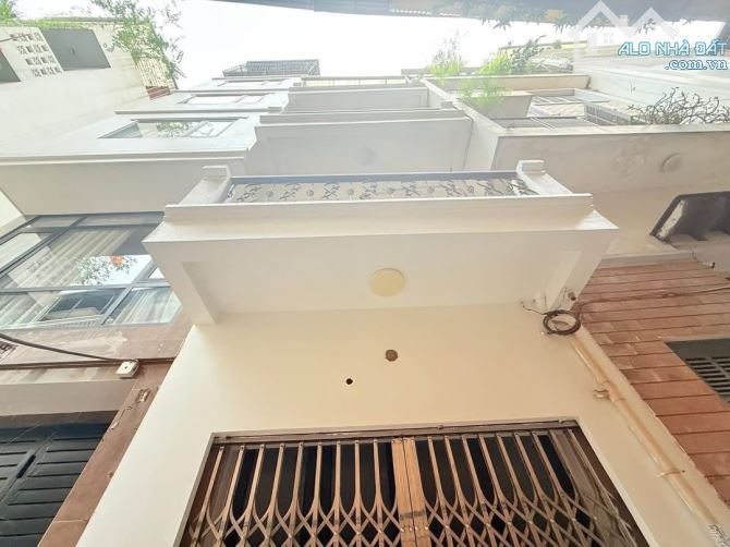 CẦN BÁN GẤP 13.9 tỷ PHỐ GIANG VĂN MINH
