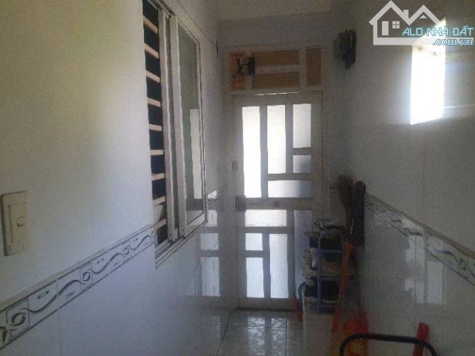 BÁN GẤP NHÀ MẶT TIỀN ĐƯỜNG NGUYỄN CAO