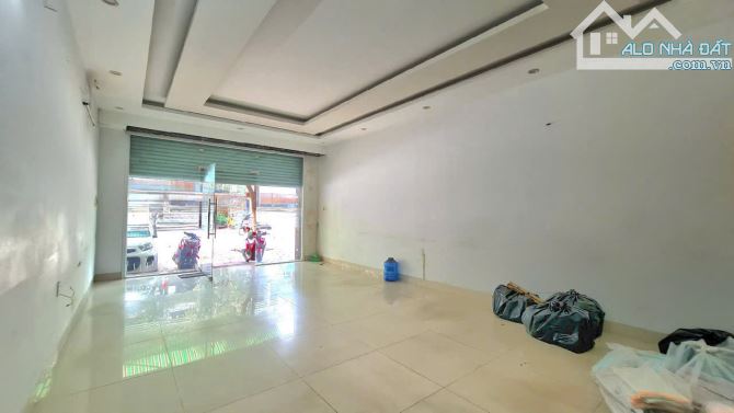 Cho thuê nhà mặt tiền đường khu D2D trung tâm Biên Hòa siêu đẹp