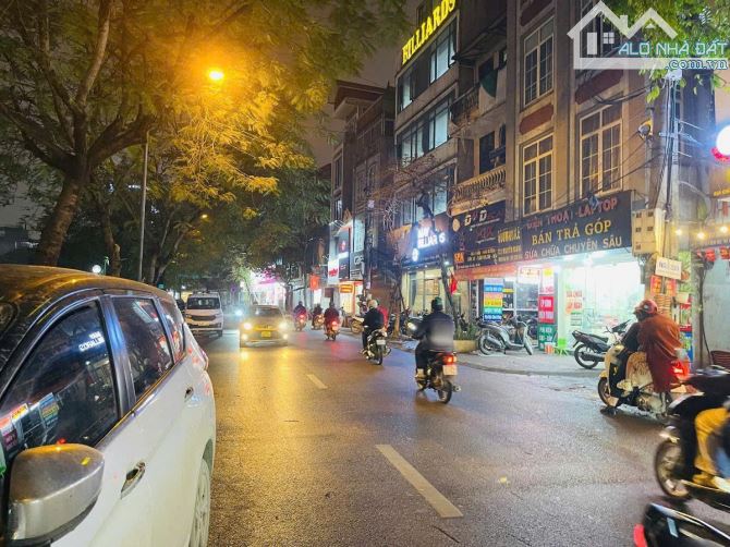 BÁN NHÀ MẶT PHỐ NGUYỄN KHANG  2 MẶT TIỀN VỈA HÈ RỘNG Ô TÔ TRÁNH 90m² – 51,6 TỶ