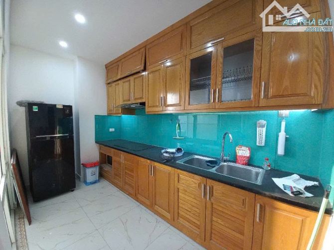 CHUNG CƯ 3 NGỦ – FULL NỘI THẤT – VIEW THOÁNG – TRUNG TÂM CẦU GIẤY – 110m² – GIÁ 7.5 TỶ