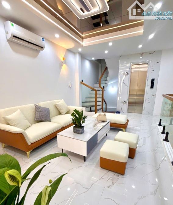 TRƯỜNG CHINH - NGÕ VIP - 6 TẦNG THANG MÁY - FULL NỘI THẤT, 45M2, MT 7.3M CHỈ HƠN 11 TỶ
