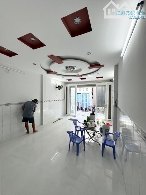 CẦN BÁN NHÀ AN DƯƠNG VƯƠNG-100M2-2TẦNG-3PN-HXH THÔNG-OTO ĐỖ CỬA-GIÁP Q6,Q8,Q11-CHỈ 4.X TỶ