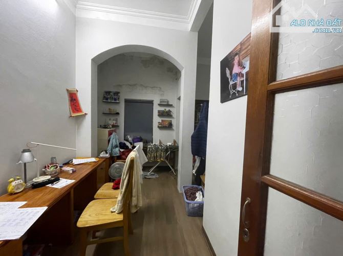 BÁN NHÀ NGUYỄN TRÃI SÁT NGÃ TƯ SỞ - GIÁ ĐẦU TƯ - GẦN Ô TÔ