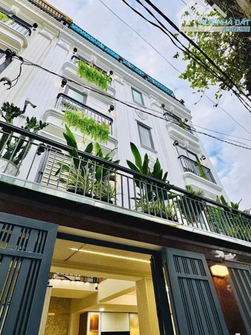 Gò Vấp, 5 tầng, 5.6 tỷ, ngay siêu thị Emart, full nội thất