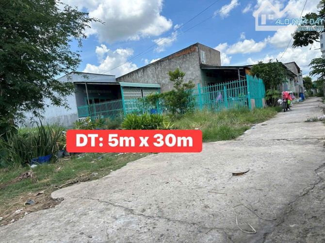 150m2 Long Định Cần Đước giá 1ty050tr SHR đường ô tô