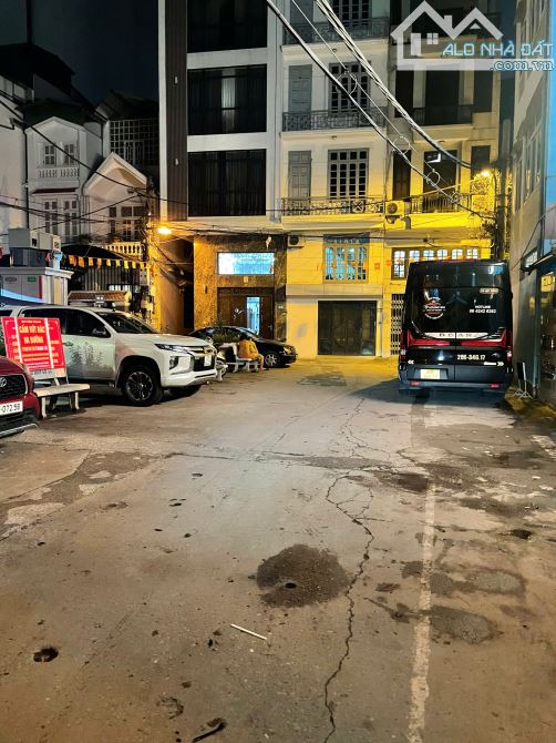 BÁN NHÀ TRƯƠNG ĐỊNH, 20M RA BÃI ĐỖ Ô TÔ TRÁNH, TRƯỚC NHÀ RỘNG GẦN 3M, 4 NGỦ FULL ĐỒ