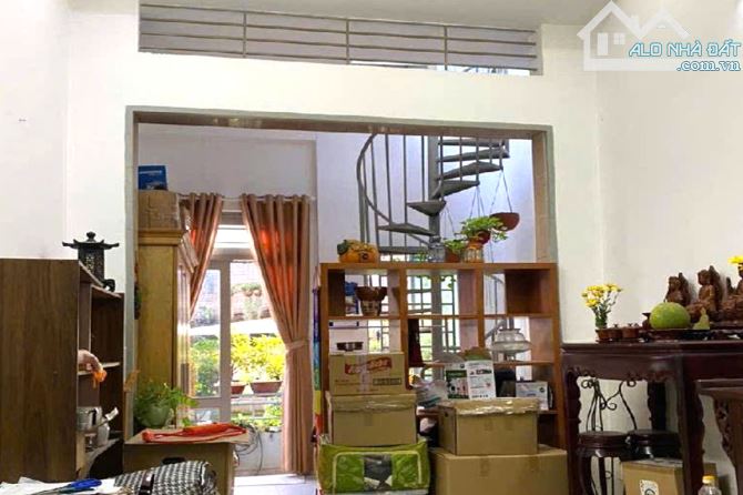 Bán nhà Chữ Đồng Tử, Tân Bình, 48m² (3.6m x 13m), 4 phòng ngủ, 4 Tầng - Giá 5.4 tỷ TL