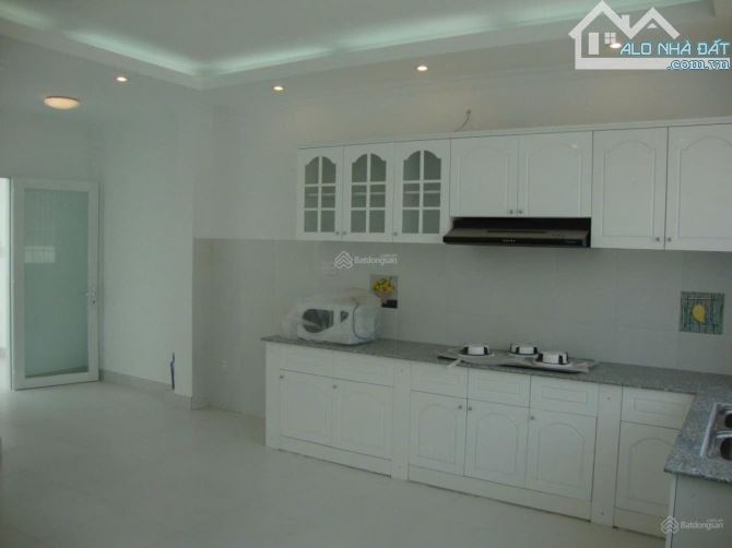 Nhà 4 tầng MT đường Nguyễn Quý Đức, An Phú - An Khánh Q2. DT 5x20. Giá 31 tỷ TL