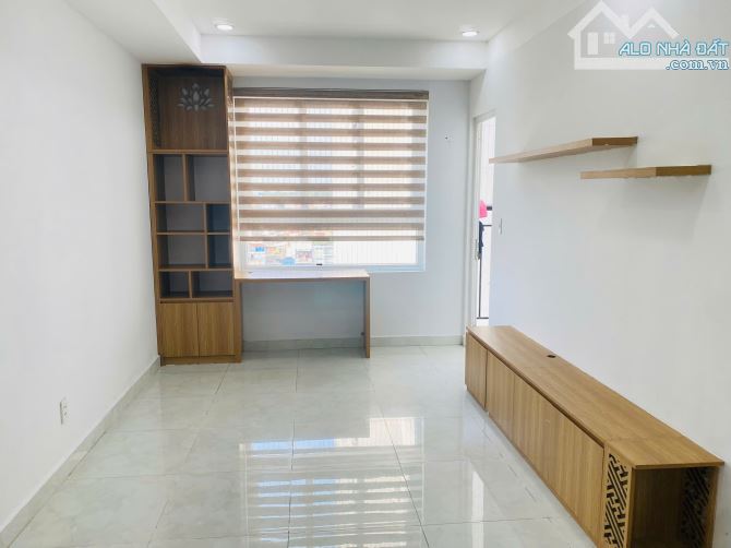 Cần cho thuê căn hộ chung cư Felisa Riverside, 99E Bến Bình Đông, Phường 11, Quận 8, Thành