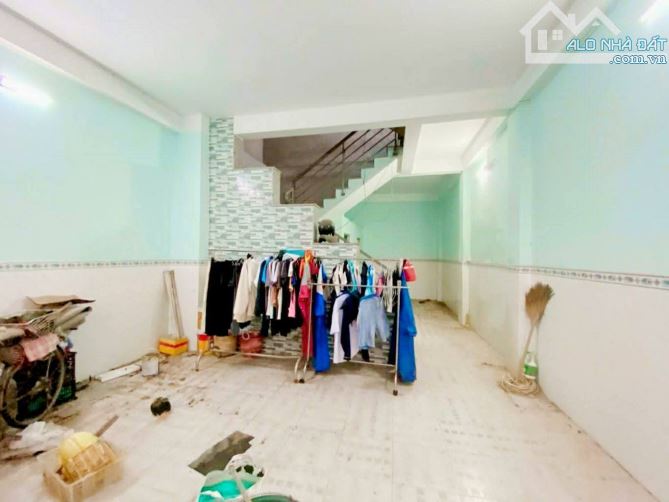 BÁN NHÀ GẦN TRƯƠNG PHƯỚC PHAN 4 TẦNG 120M2 HẺM XE HƠI VỪA Ở VỪA CHO THUÊ CHỈ 6.X TỶ