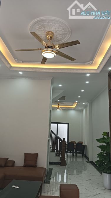Siêu phẩm Ngọc Hồi, Thanh Trì, Hà Nội, 61m,  4 tầng, 2 thoáng Trước sau, giá 6,69 tỷ, ô tô