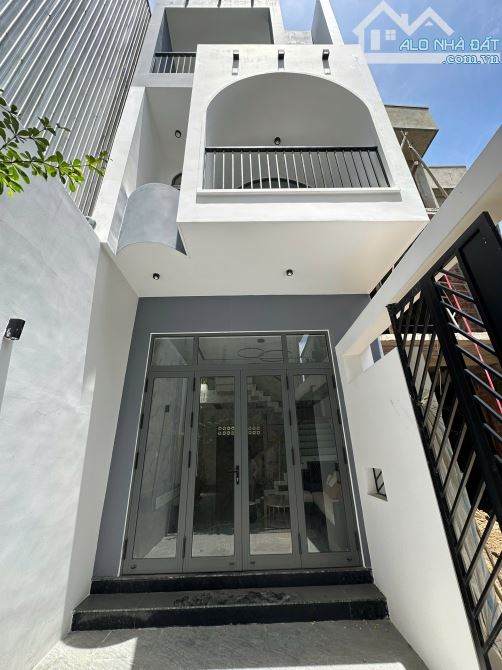 Nhà 3 Tầng Hiện Đại Kiệt Trần Phú - Đầy Đủ Nội Thất
