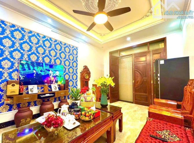 BÁN NHÀ TÚ MỠ CẦU GIẤY - VỊ TRÍ TRUNG TÂM - NGÕ THÔNG - NHÀ ĐẸP - 35M2, 5 TẦNG, HƠN 8 TỶ