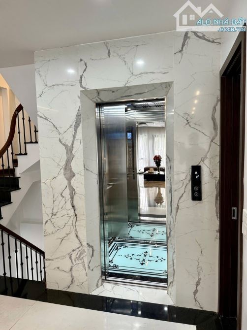 Biệt thự liền kề Văn Phú 90m2, 5 tầng thang máy ở kinh doanh cực sướng