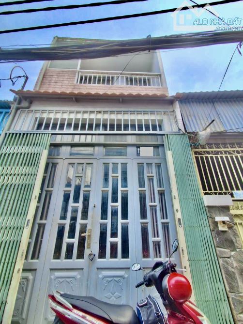Bán Nhà SỔ HỒNG RIÊNG - 2 TẦNG BTCT CHỈ 3.25 Đồng Huỳnh tấn phát