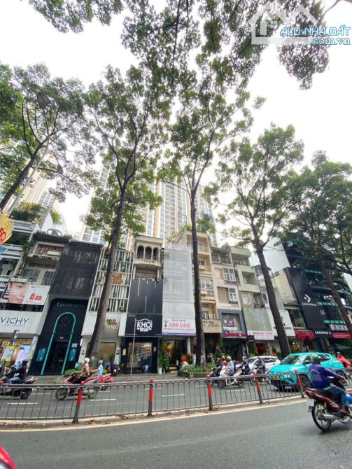 Bán gấp MT Siêu Vị Trí Đường 3/2 P.12 Q.10 (4x18m) chỉ 34 tỷ thương lượng