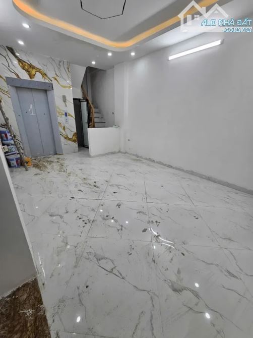 Bán Nhà Phố Trần Hữu Tước, Nguyễn Lương Bằng, Đống Đa, 42m2, 6 Tầng Thang Máy, Nhỉnh 9 Tỷ