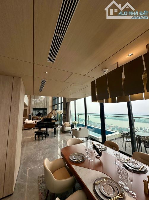 Sở hữu căn hộ Sky Villa Noble Crystal Ciputra 143,8m doublex thông tầng vận hành bởi World