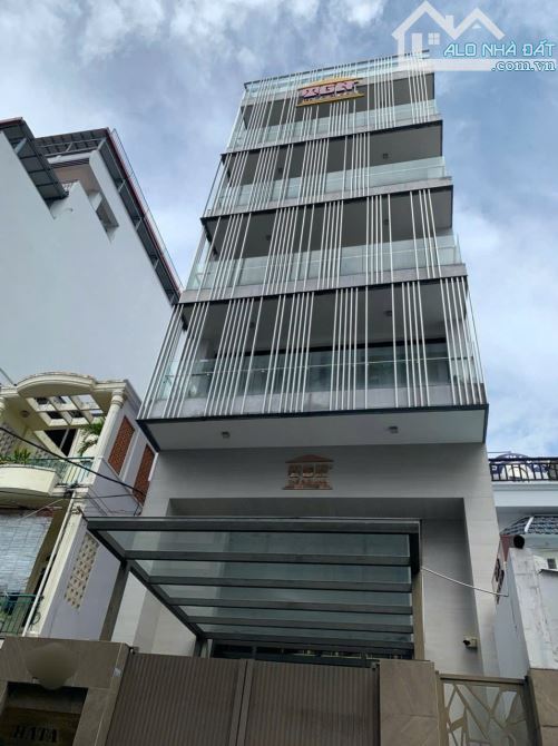 Toà nhà văn phòng Phan Xích Long cực hiếm, DT: 10x20m, kết cấu: Hầm 5 tầng, TN 150tr/tháng