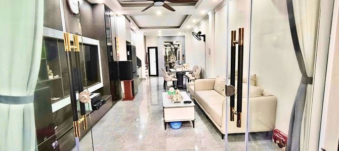 BÁN GẤP NHÀ Ô TÔ ĐỖ GẦN, phố Vạn Phúc, Hà Đông, 45m mà chỉ hơn 8 tỷ, CÓ THƯƠNG LƯỢNG