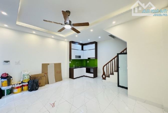TC 4.1TỶ KHÁCH SỞ HỮU NGAY NHÀ 5 TẦNG ,MT 5.2m TẠI ĐỒNG MAI ,HÀ ĐÔNG