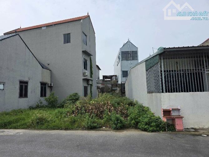 🧨 SỐC! Bán Mảnh Đất VIEW HỒ 108m2 Tại Chí Trung – Đường Ô TÔ – Gần KCN Tân Quang – GIÁ HỜ