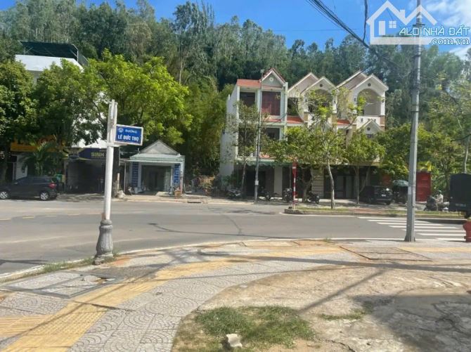 Chính chủ.bán lô góc 2 mặt tiền đường Lê Đức Thọ. Trần Quang Khải. Hoàng sa.sơn trà TP ĐÀ
