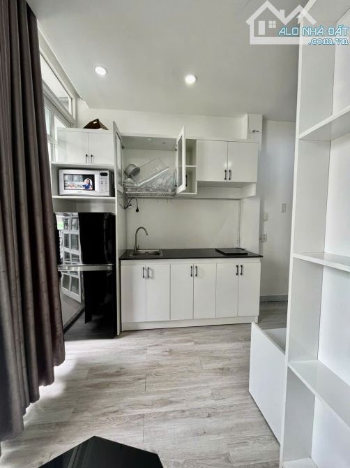 Căn hộ ngay trung tâm quận 1, bancol view siêu chill, gần phố đi bộ Nguyễn Huệ